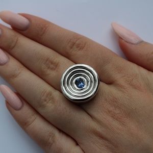 Zen yoga water drop solid silver ring size 7 NEW